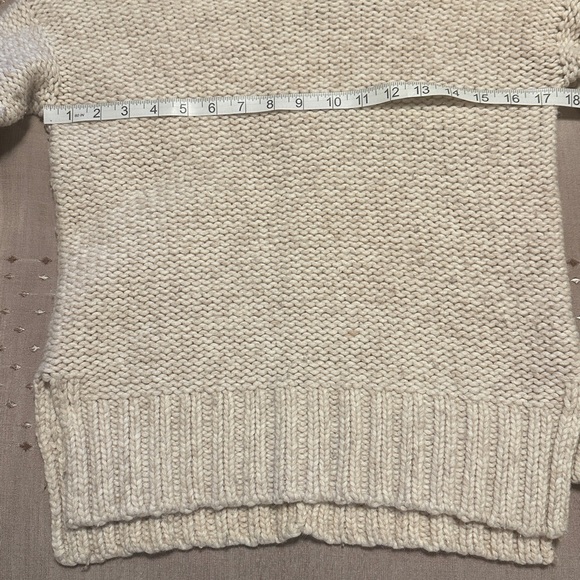 🎉HOST PICK🎉 CREAM Aritzia The Group By Babaton Plumwood Turtleneck XS - Picture 11 of 13